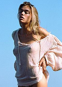Joanna Halpin hard nipples under white top