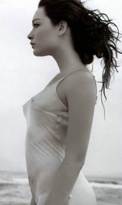 Cristiana Capotondi shows pokies